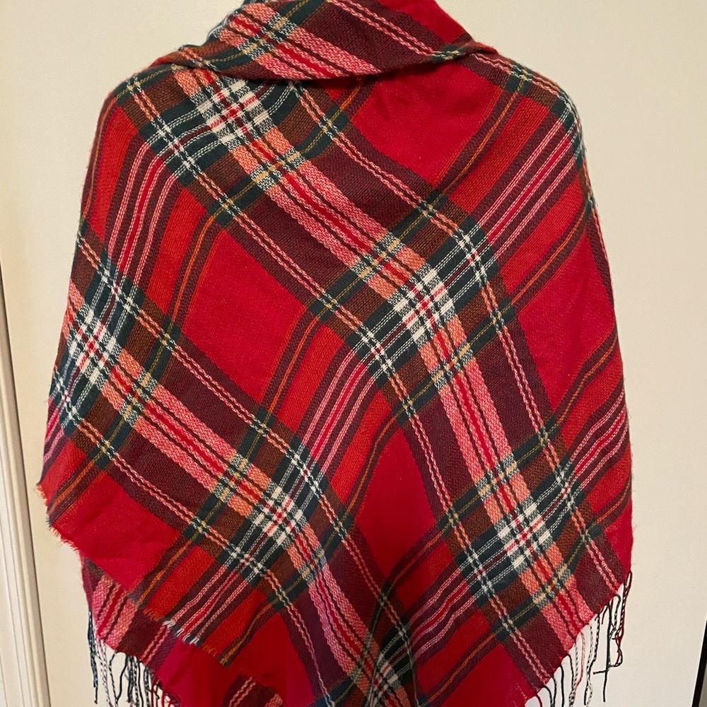 Sweater cape - Picture 3 of 3